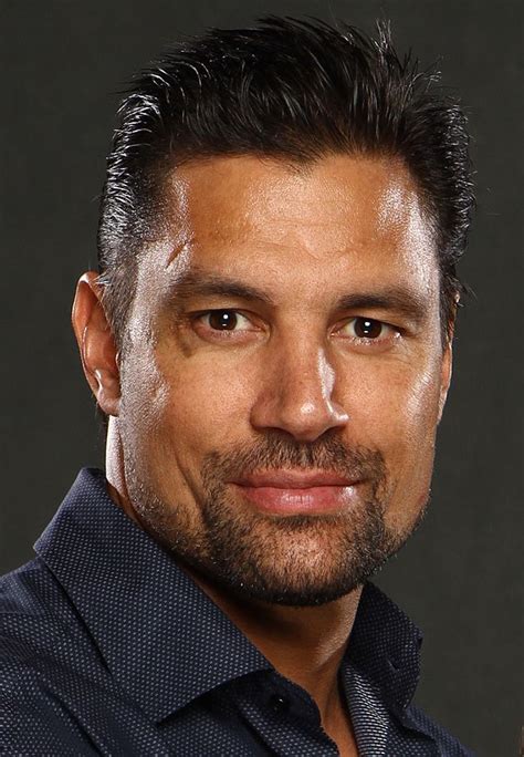 Manu Bennett